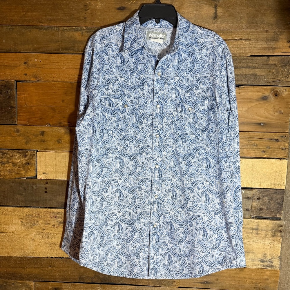 Wrangler Rancher Wear Men’s Western Wrangler Shirt size Med Blue Paisley Print